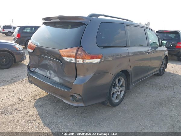 2012 TOYOTA SIENNA SE 8 PASSENGER
