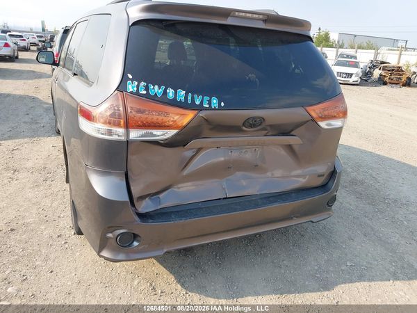 2012 TOYOTA SIENNA SE 8 PASSENGER
