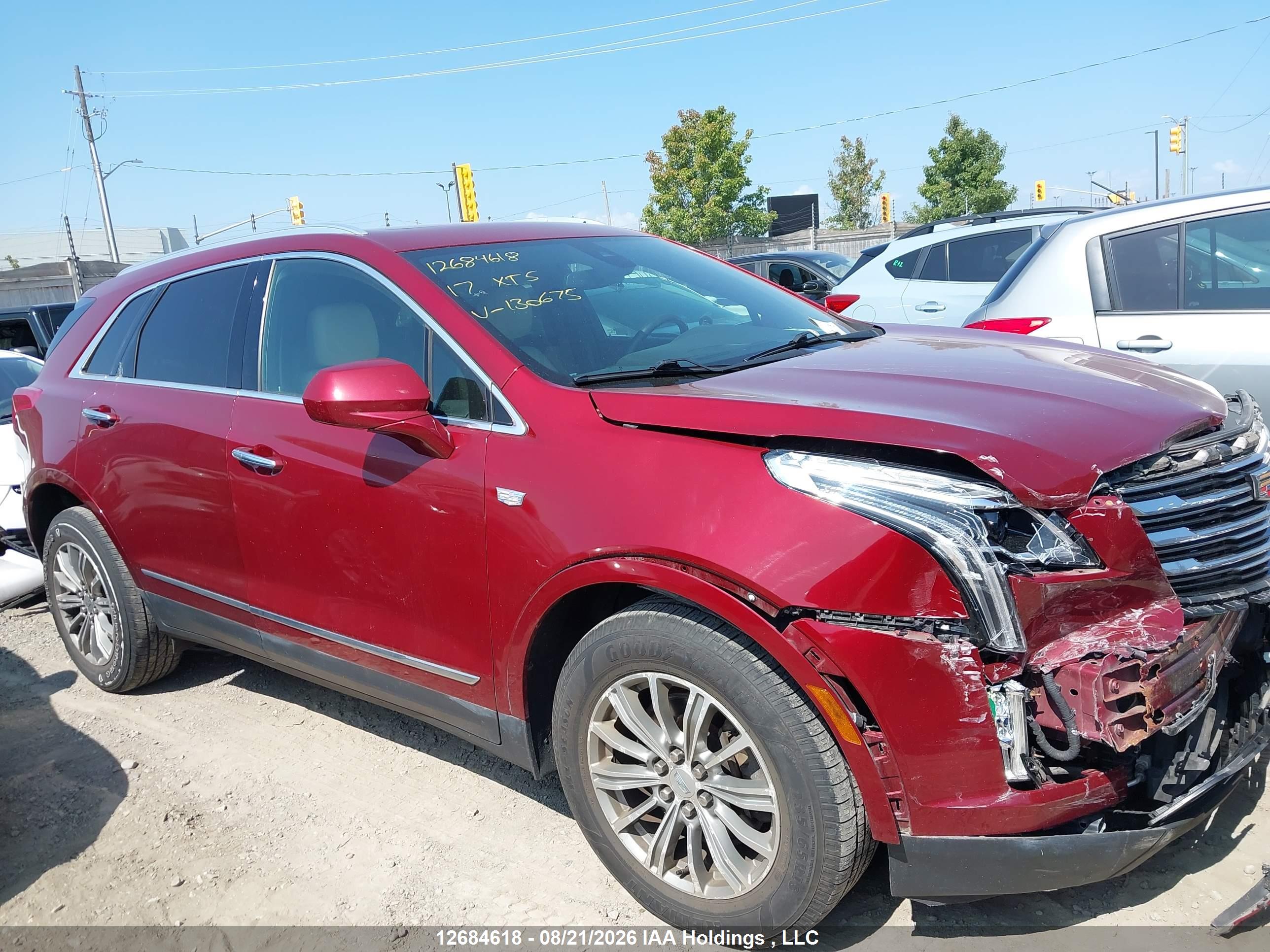 2017 CADILLAC XT5 Luxury