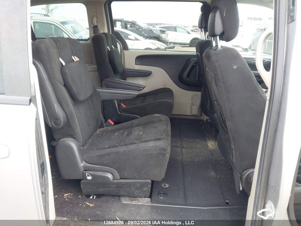 2015 DODGE GRAND CARAVAN SE — I8