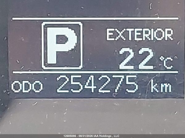 2017 TOYOTA SIENNA LE V6