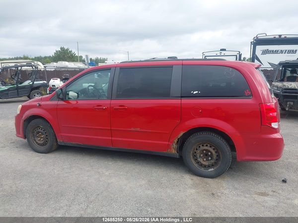 2013 DODGE GRAND CARAVAN SE