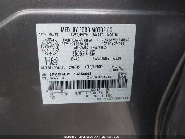 2023 FORD EDGE Titanium