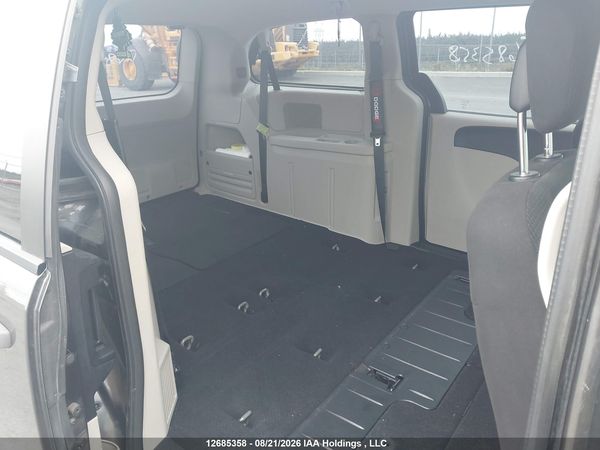 2016 DODGE GRAND CARAVAN SE/SXT