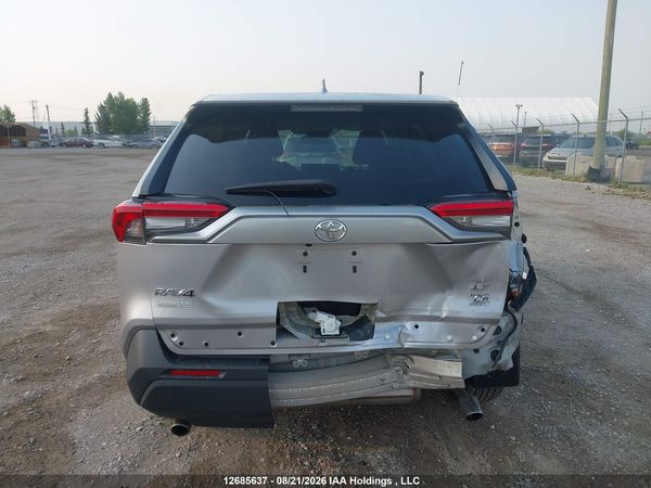 2022 TOYOTA RAV4 LE