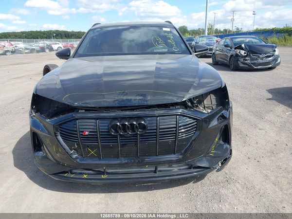 2022 AUDI E-TRON S