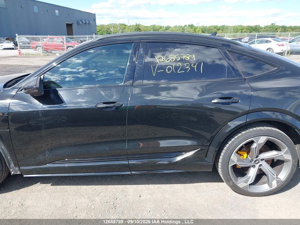 2022 AUDI E-TRON S