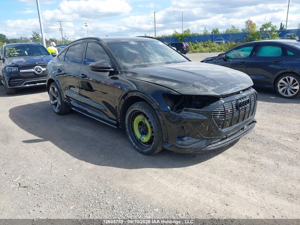 2022 AUDI E-TRON S