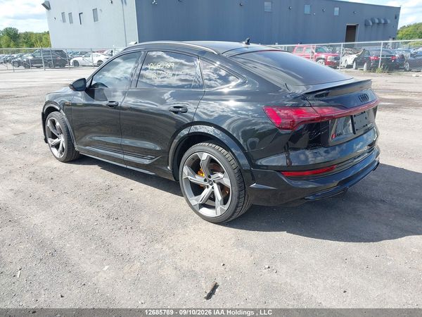 2022 AUDI E-TRON S