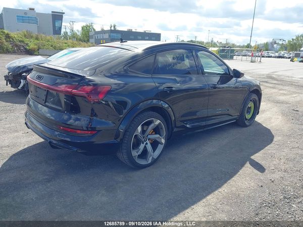 2022 AUDI E-TRON S