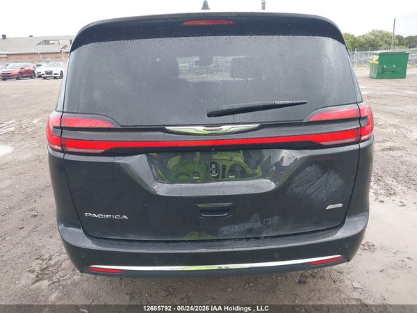 2023 CHRYSLER PACIFICA TOURING L — I16