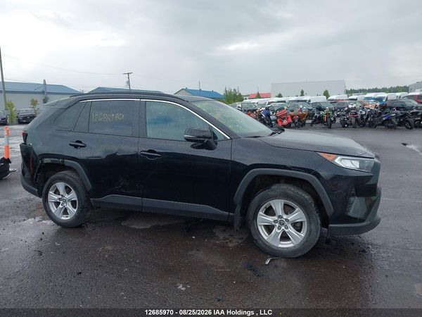 2021 TOYOTA RAV4 XLE/XLE PREMIUM