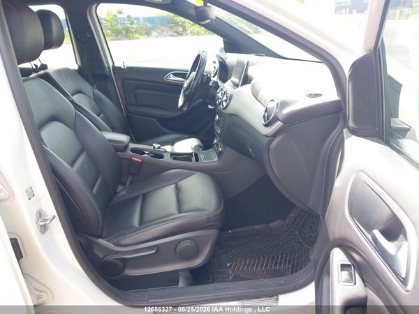 2015 MERCEDES-BENZ B250