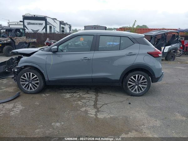2024 NISSAN KICKS SV