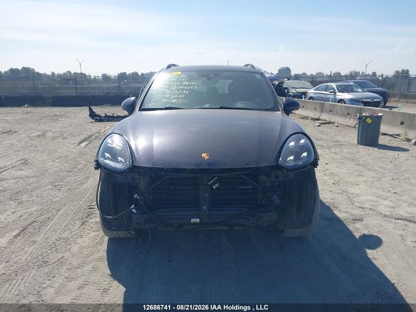 2018 PORSCHE CAYENNE PLATINUM EDITION