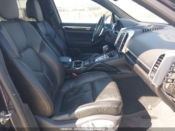 2018 PORSCHE CAYENNE PLATINUM EDITION