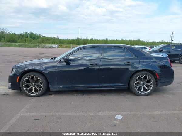 2017 CHRYSLER 300 S — I14