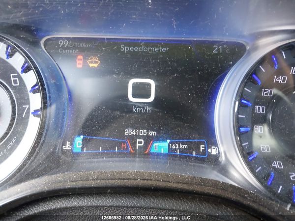 2017 CHRYSLER 300 S — I15