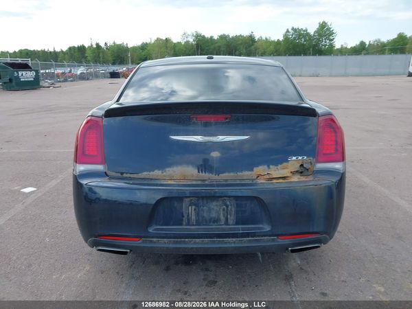 2017 CHRYSLER 300 S — I16