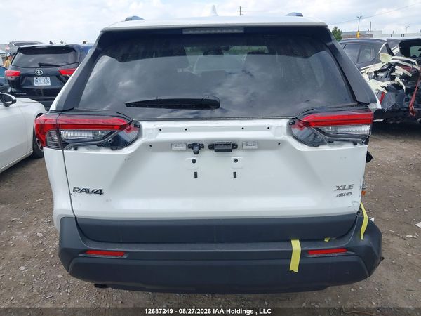 2025 TOYOTA RAV4 XLE