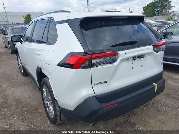 2025 TOYOTA RAV4 XLE