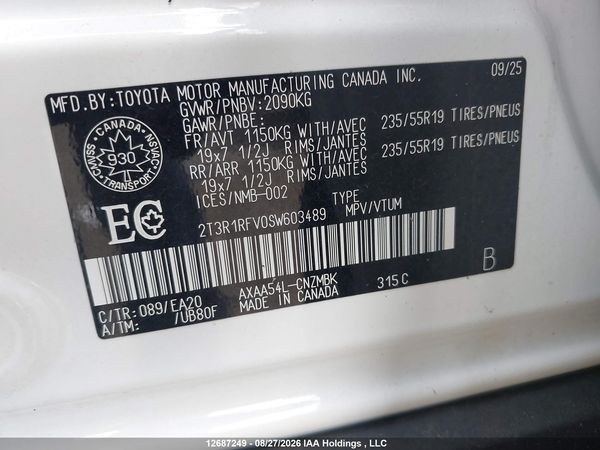 2025 TOYOTA RAV4 XLE