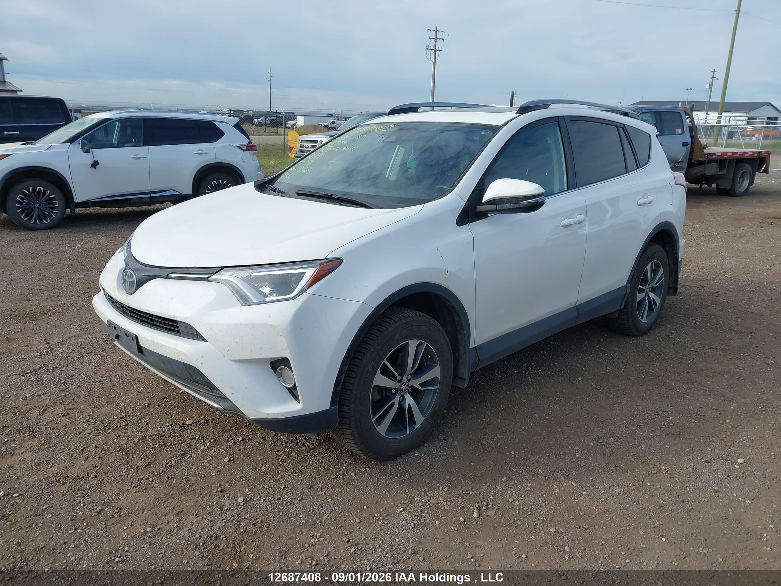 2017 TOYOTA RAV4 XLE — I2