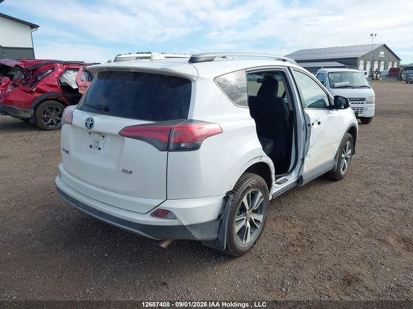 2017 TOYOTA RAV4 XLE — I4