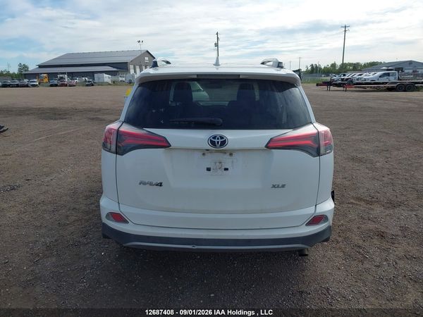 2017 TOYOTA RAV4 XLE — I17