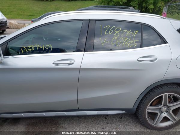 2015 MERCEDES-BENZ GLA 250 4MATIC
