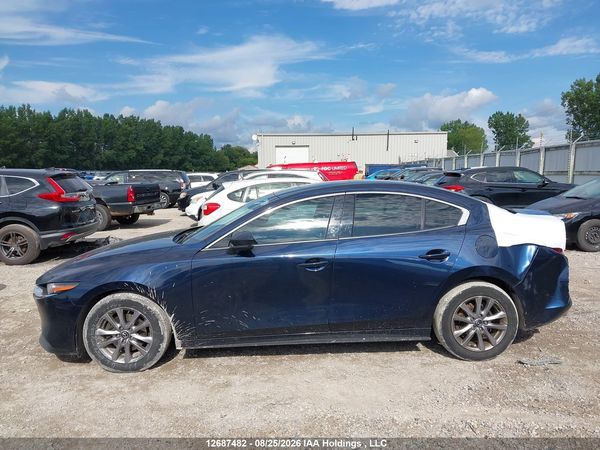 2021 MAZDA 3 PREMIUM — I15