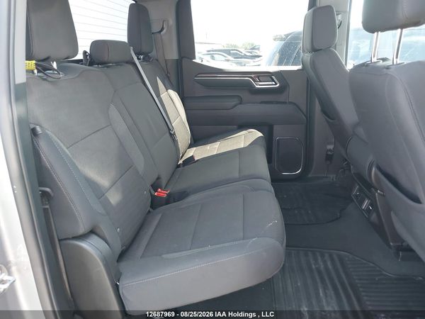 2026 CHEVROLET SILVERADO K1500 LT — I8