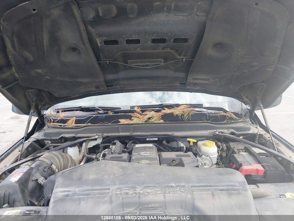 2024 RAM 3500 LARAMIE — I10