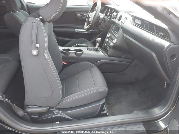 2017 FORD MUSTANG V6 Coupe