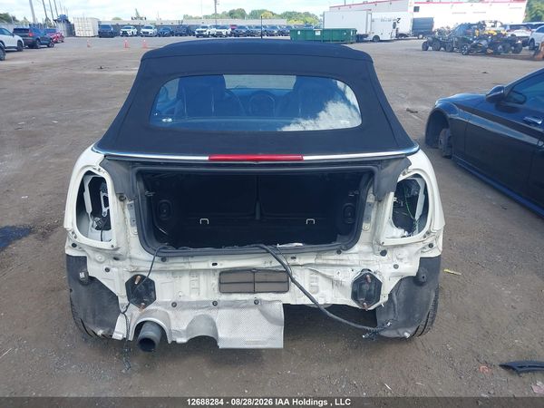 2016 MINI COOPER — I17