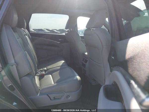 2017 ACURA MDX NAVIGATION PACKAGE — I8