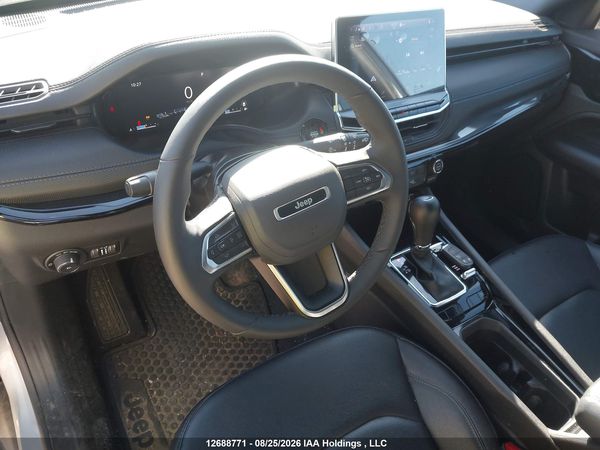 2025 JEEP COMPASS LATITUDE LUX — I18