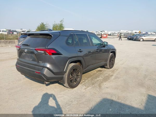 2019 TOYOTA RAV4 XLE — I4
