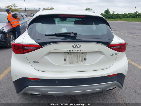 2017 INFINITI QX30 LUXURY/PREMIUM/SPORT