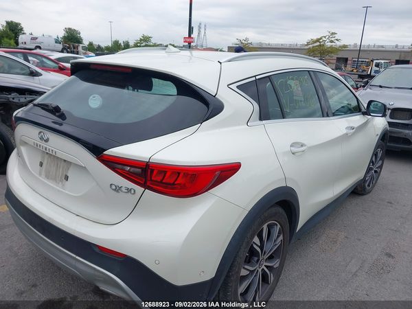 2017 INFINITI QX30 LUXURY/PREMIUM/SPORT