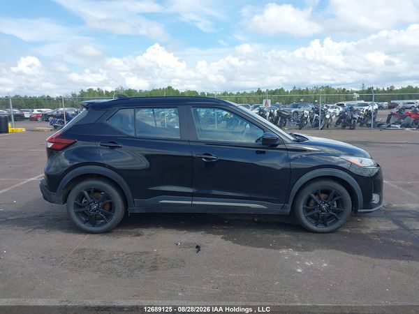 2022 NISSAN KICKS SR
