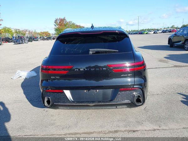 2025 GENESIS GV70