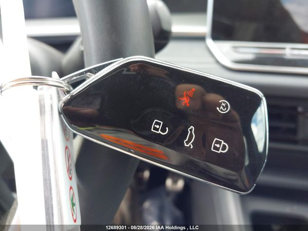 2026 VOLKSWAGEN TIGUAN SE R-LINE BLACK — I11