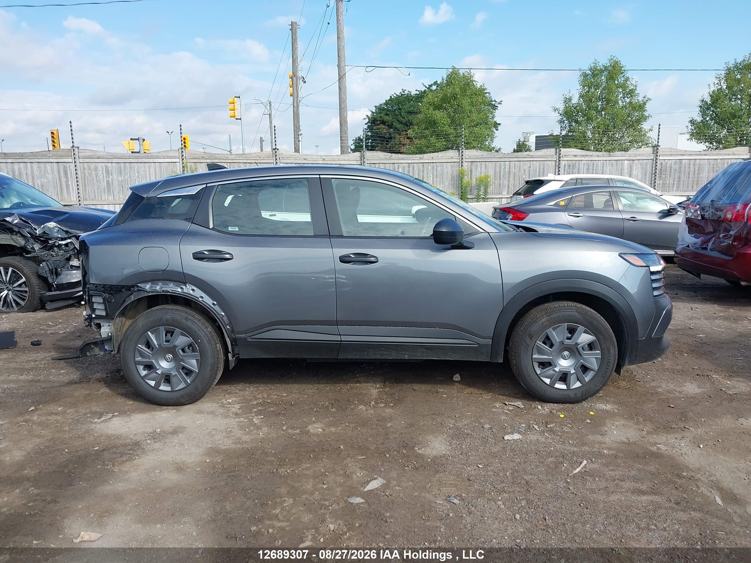 2026 NISSAN KICKS S