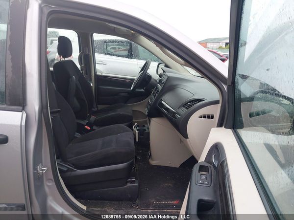 2014 DODGE GRAND CARAVAN SE/SXT