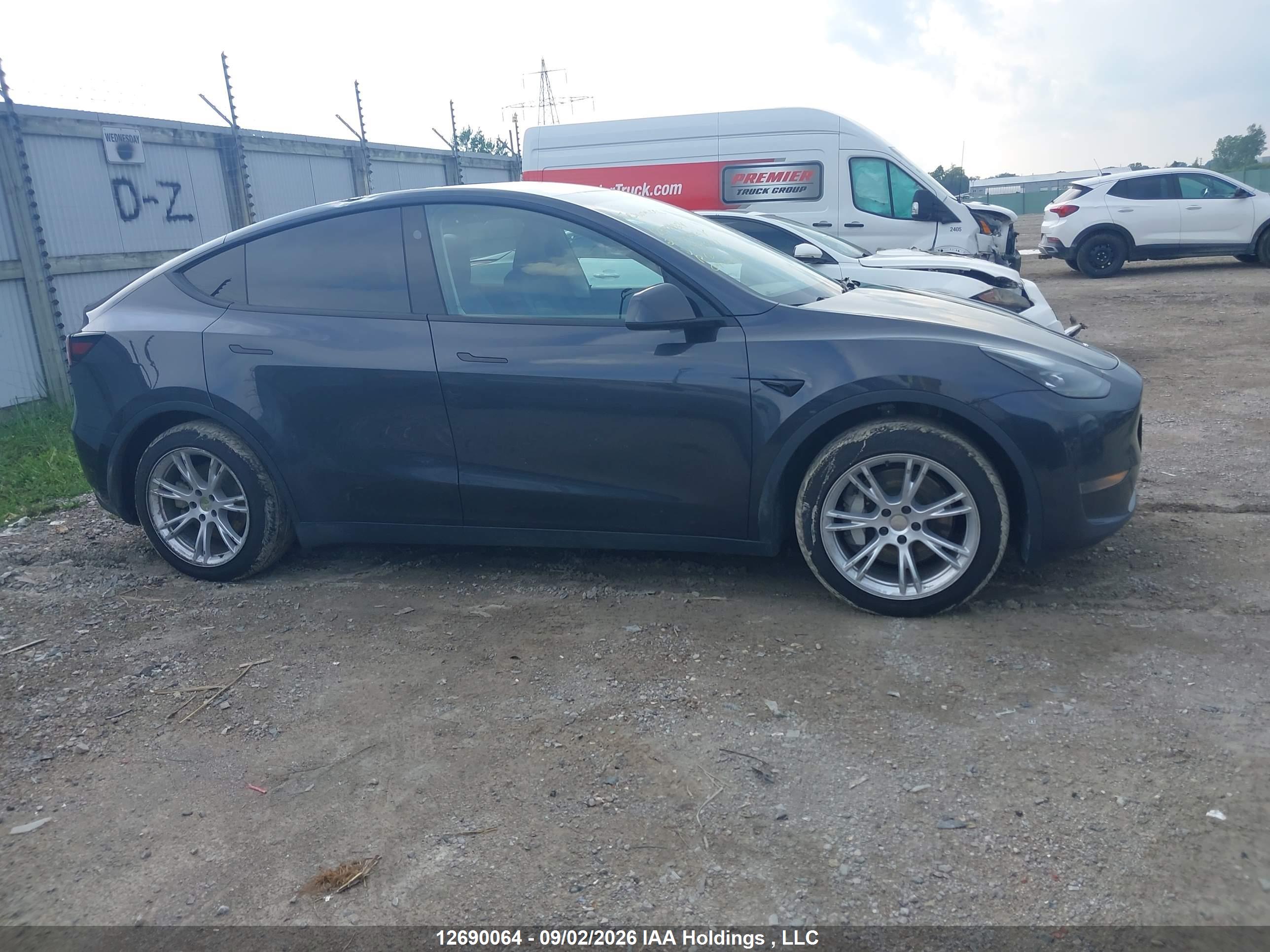 2024 TESLA MODEL Y LONG RANGE/RWD