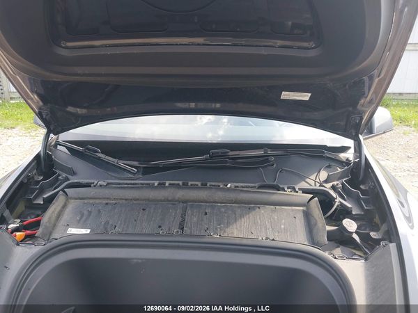 2024 TESLA MODEL Y LONG RANGE/RWD