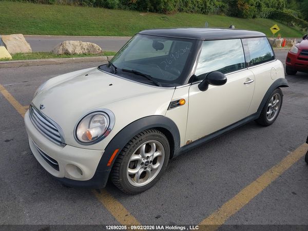 2013 MINI HATCH COOPER — I2