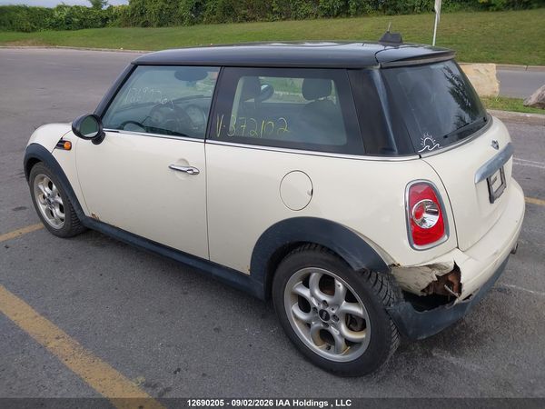 2013 MINI HATCH COOPER — I3