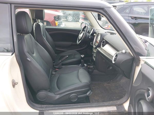 2013 MINI HATCH COOPER — I5